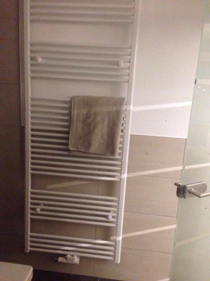 Isiliving Apartment มอนทาเบาอาร์ ภายนอก รูปภาพ