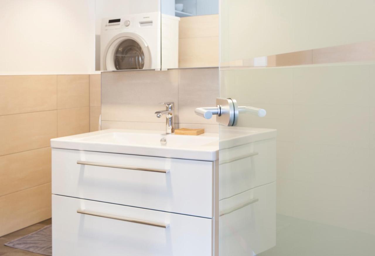 Isiliving Apartment มอนทาเบาอาร์ ภายนอก รูปภาพ